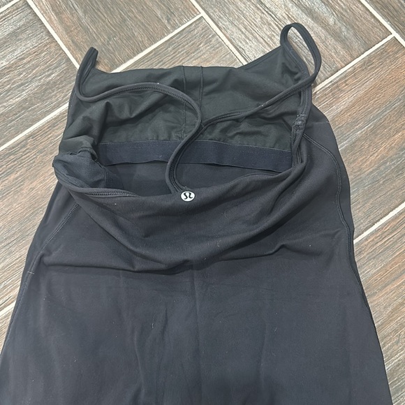 Lululemon - Picture 4 of 4